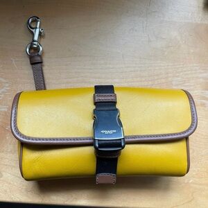 Coach Racer Pouch Sungold Smooth Calf Leather pouch